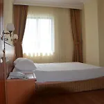 Hotel Cinar Family Suite Hotel Side