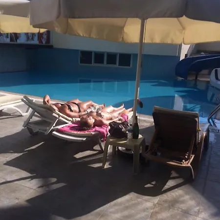 Cinar Family Hotel Side