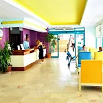 Cinar Family Hotel Side