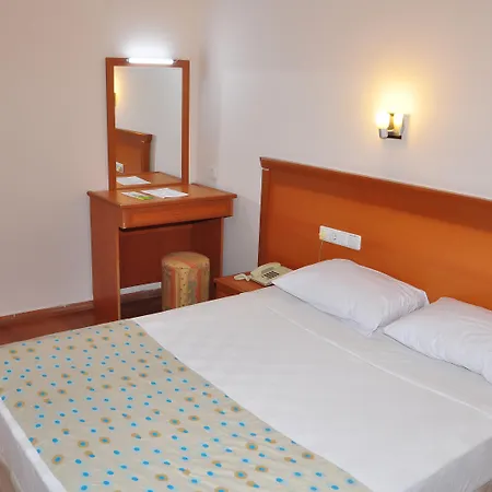 Cinar Family Suite Hotel Side