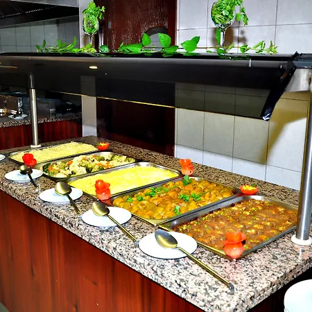 Cinar Family Suite Hotel Side 3* Side