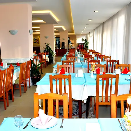 Cinar Family Suite Hotel Side 3*