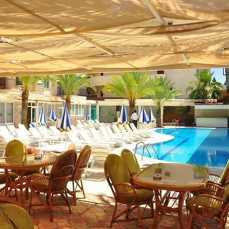 Cinar Family Suite Hotel 3* Side