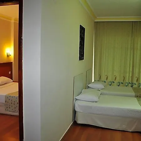 Cinar Family Szálloda 3*