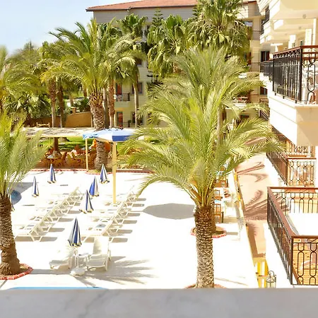 Cinar Family Suite Hotel Side