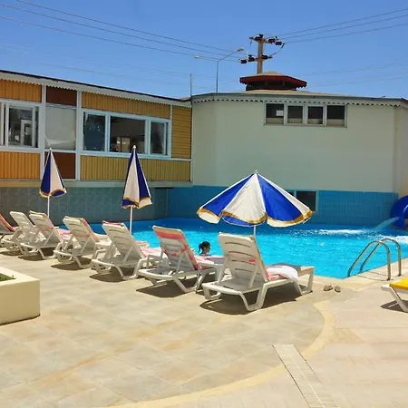 Cinar Family Suite Hotel Side