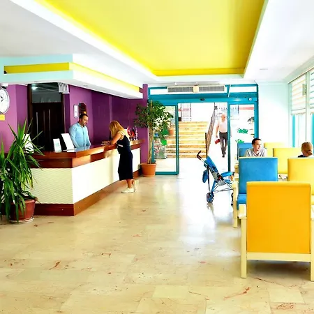 Cinar Family Hotel Side