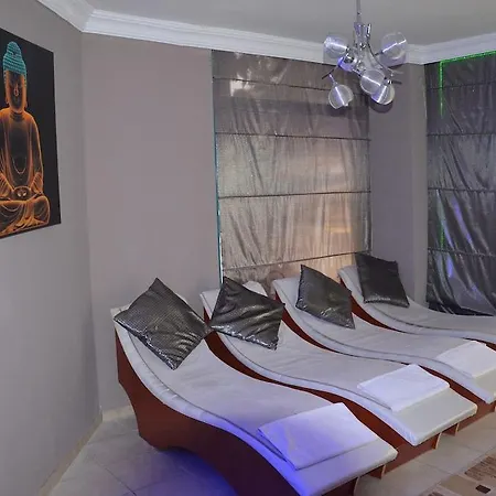 Hotel Cinar Family Suite Hotel Side